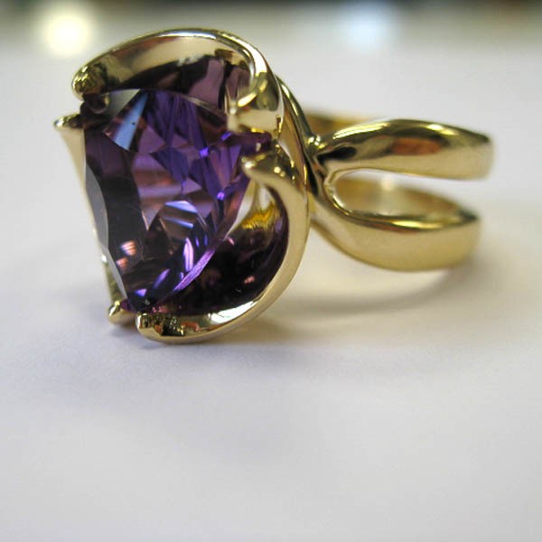 Amethyst flowering ring %281%29