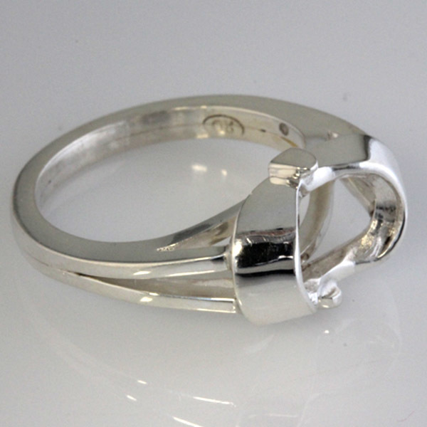 Oval aqua ring rough casting