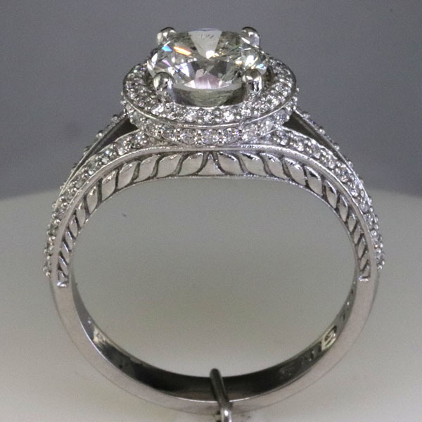 Halo engraved round split shank 3
