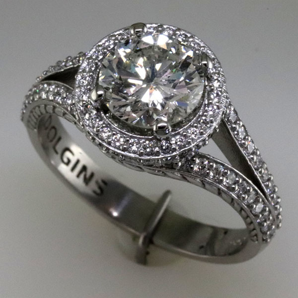 Halo engraved round split shank 4